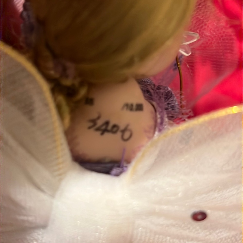 Show Stoppers Porcelain Fairy Doll Astrid - Picture 5 of 11